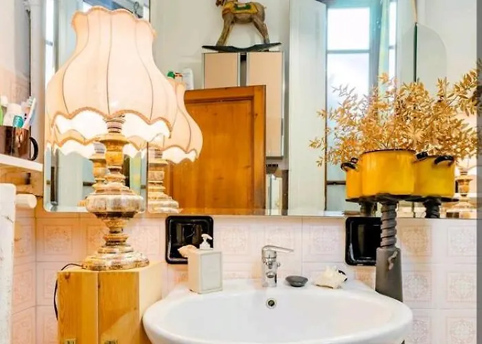 Urban Utopia Bed and breakfast