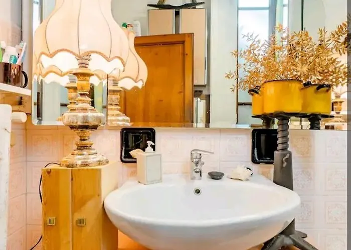 Urban Utopia Bed and breakfast