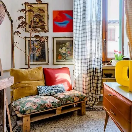Urban Utopia Nocleg ze śniadaniem *